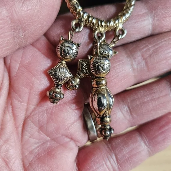 Gold-tone Long Chain 3-Cat Pendant Necklace - Picture 3 of 6